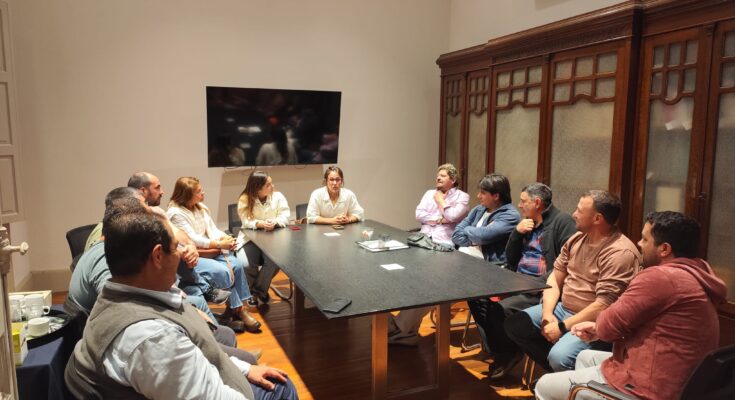 Comerciantes de carnicerías de Salto comienzan a organizarse para fortalecer el sector Comerciantes de carnicerías de Salto comienzan a organizarse para fortalecer el sector