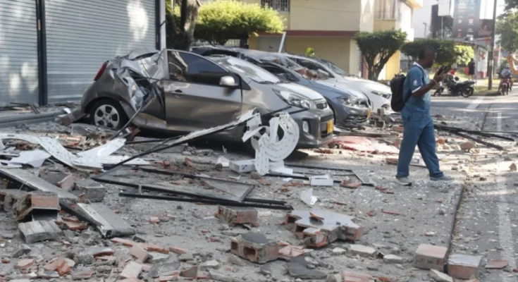 Un fuerte terremoto de magnitud 7,4 sacude el occidente de Colombia y se deja sentir en gran parte del país