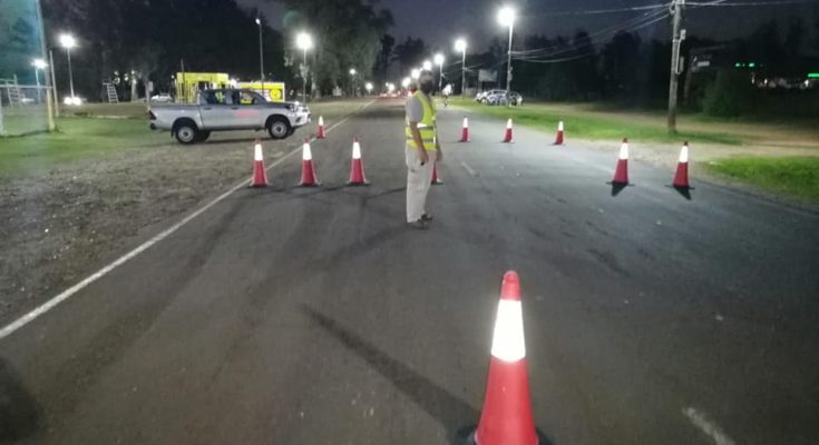 Prohíben estacionar en la Costanera Norte este fin de semana en el horario de 20 a 8 horas