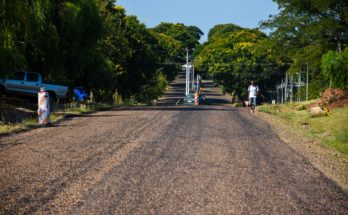 Intendencia aplicó bitumen en Camino del Éxodo entre Apolón y Garibaldi