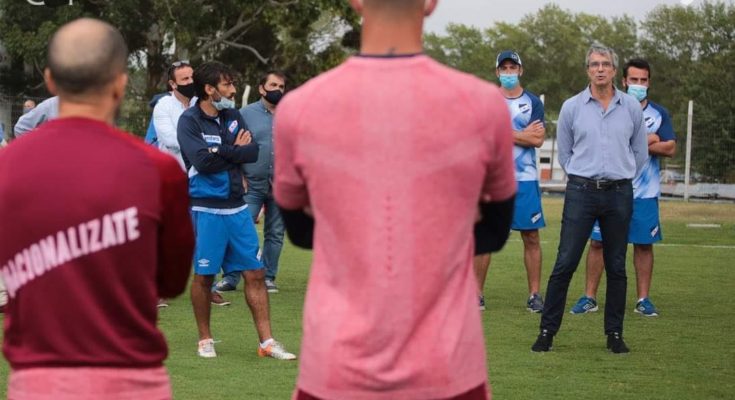 Martin Ligüera ya trabaja como nuevo técnico de Nacional