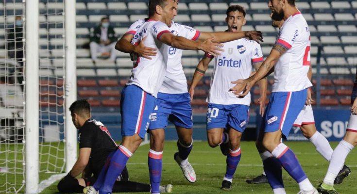 Nacional venció 3 a 0  Rentistas y quedó cerca del bicampeonato