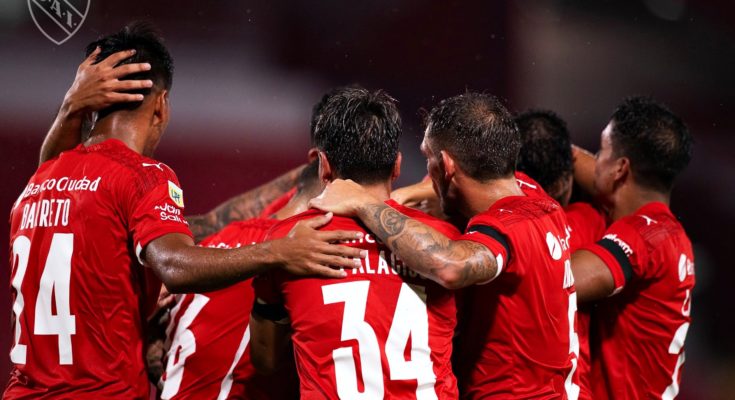 Copa Sudamericana: Independiente de Avellaneda dio vuelta el partido y le ganó a Torque 3 a 1