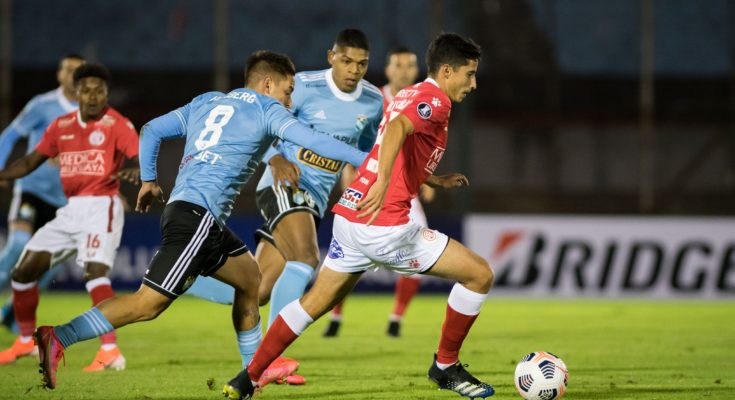 Libertadores: Rentistas, en duelo cerrado, igualó sin goles con Sporting Cristal