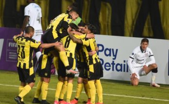 Copa Sudamericana: Peñarol goleó 4-0 al Corinthians y quedó al borde de la clasificación