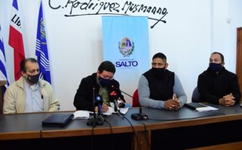Intendencia de Salto y Adeoms firmaron convenio colectivo