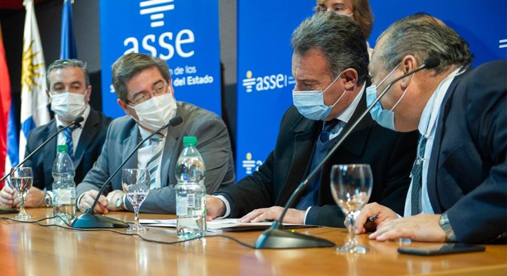 Acuerdo entre ASSE y Cudim posibilitará unos 8.000 estudios anuales de resonancia magnética para usuarios del prestador estatal de salud