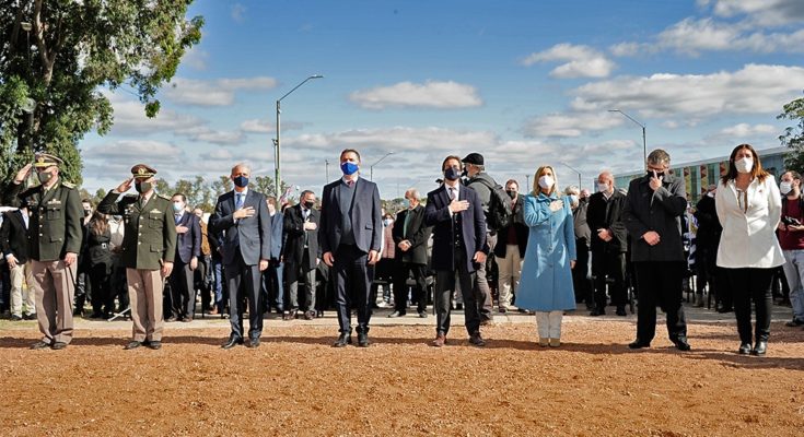 Presidente Lacalle Pou participó de la celebración del 210.° aniversario de la Batalla de las Piedras