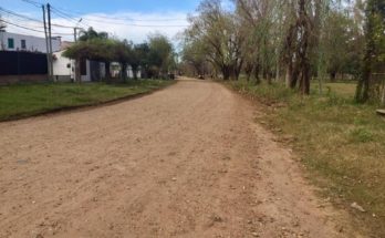 Equipos viales de la Intendencia trabajan en las calles de barrio El Triángulo