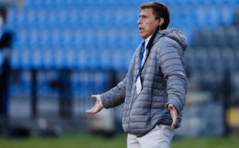 Juan Ramón Carrasco no continuará como entrenador de Fénix por decisión de la directiva