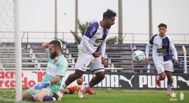 Apertura: Fénix derrotó 1-0 a Villa Española y quedó a dos unidades de los dos punteros