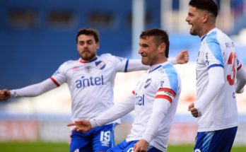 Apertura: Nacional, con triplete de Bergessio, venció 3-0 a Wanderers y es líder con Plaza