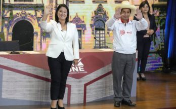 Un Perú polarizado llega este domingo a las urnas