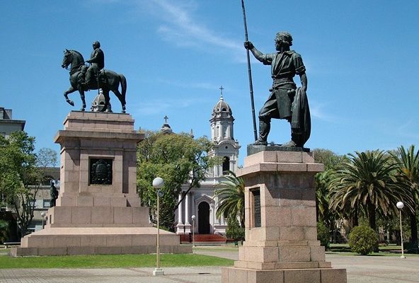 Conmemoración del 257º aniversario del natalicio del prócer José Gervasio Artigas