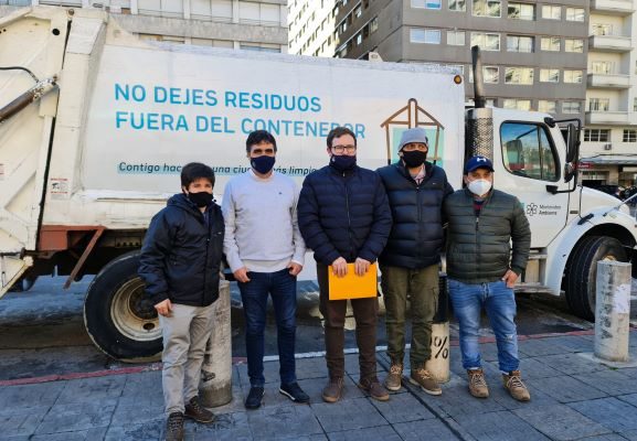 Intendencia de Montevideo cedió a préstamo una recolectora para Salto