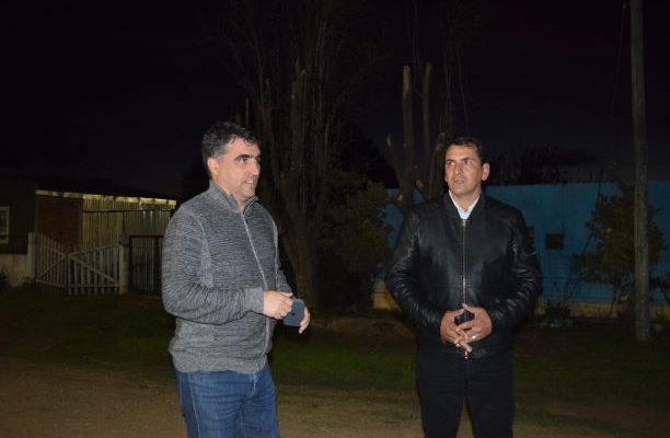 Intendente y director de Servicios Públicos presentaron nueva luminaria Led en Laureles