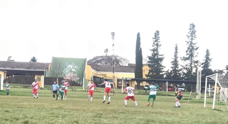 La Liga de Fútbol Senior jugó este sábado la 5ta. fecha de la primera rueda en sus 4 divisionales