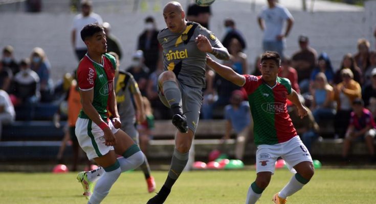 Clausura: Peñarol, con doblete de Nahuelpán, venció 5-2 a Boston River en Las Piedras