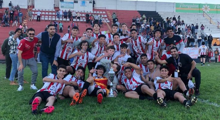 Salto bicampeón del interior en Sub-14