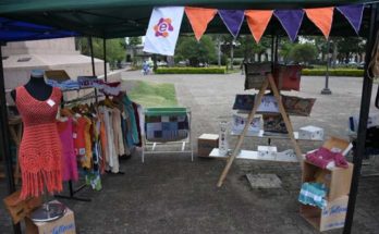 Expo feria emprendedora en la plaza Treinta y Tres