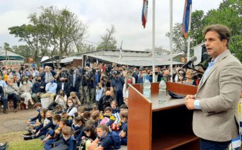 Luis Lacalle Pou en Salto: “Vamos a abrirnos al mundo para darle oportunidades a nuestra gente”