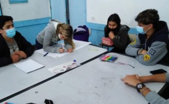 Referente de Inmujeres brindó taller sobre violencia digital a estudiantes de Administración de UTU