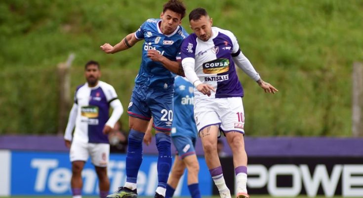 Clausura: Nacional venció 2-1 a Fénix y no le pierde pisada Peñarol en las dos tablas Clausura: Nacional venció 2-1 a Fénix y no le pierde pisada Peñarol en las dos tablas
