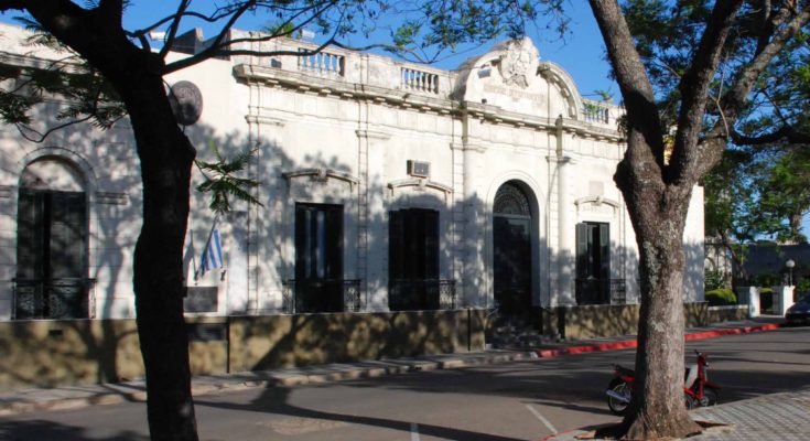 Intendencia de Salto cerró sus oficinas centrales este martes debido a un corte en el suministro de agua potable