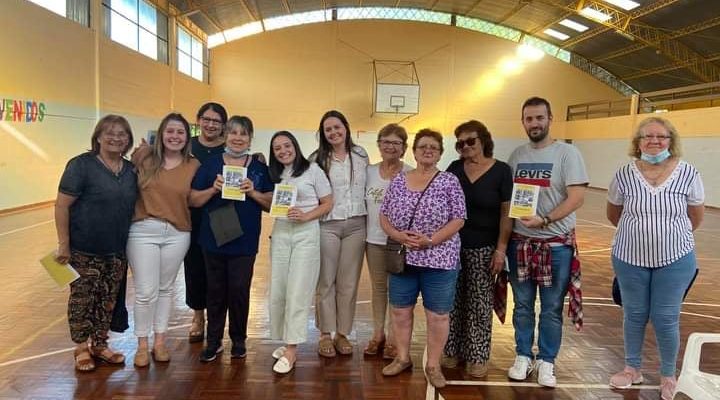 Taller de cuidados hacia las personas mayores en Belén