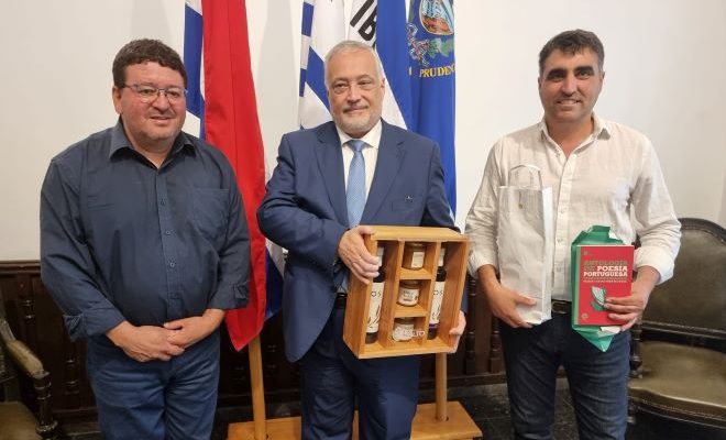 Intendente Andrés Lima recibió al Embajador de Portugal