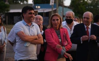 Intendente Lima y el expresidente Sanguinetti encabezaron el acto de designación de la avenida Jorge Batlle Ibáñez