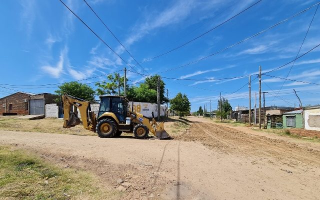 Intendencia trabaja para mejorar las condiciones habitacionales del barrio La Esperanza