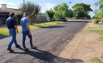 Intendencia aplica tratamiento bituminoso en barrio Independencia