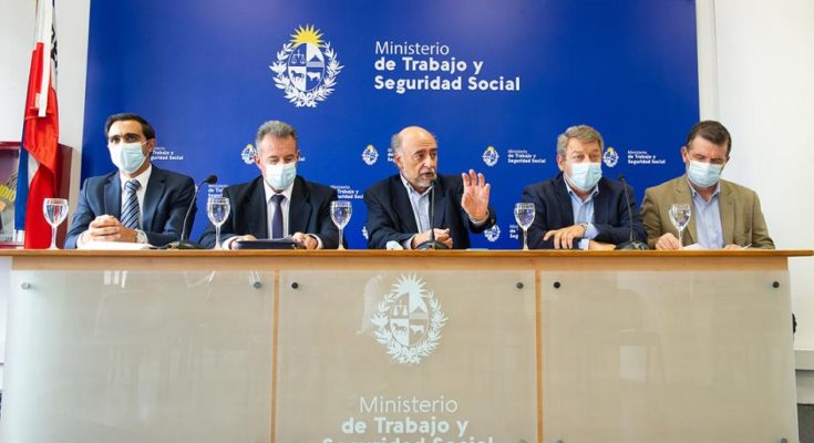 Gobierno presentó decreto que posibilita certificación médica digital por COVID-19