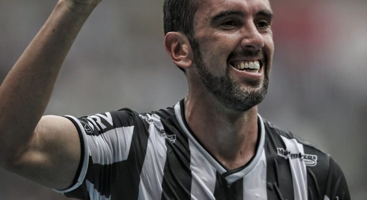 Brasil: Diego Godín convirtió en su estreno con la camiseta del Atlético Mineiro