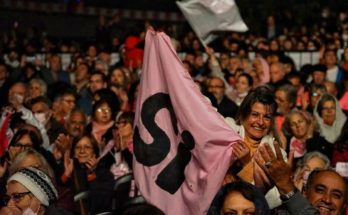 En un Velódromo rosado, Cosse dijo que el 27 de marzo se juega “el futuro del país” y Michelini que el Sí está “muy cerca de la victoria”