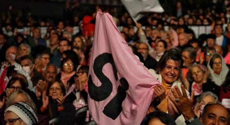 En un Velódromo rosado, Cosse dijo que el 27 de marzo se juega “el futuro del país” y Michelini que el Sí está “muy cerca de la victoria”