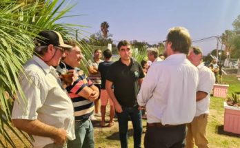 Intendente Andrés Lima presentó las mejoras de la placita recuperada en barrio Uruguay