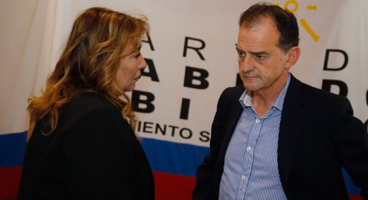 Incorporación de viuda de Huidobro a Cabildo Abierto genera tensiones en el partido