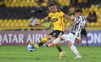Sudamericana: Wanderers, con muchos fallos defensivos, cayó 4-2 con Barcelona en Guayaquil