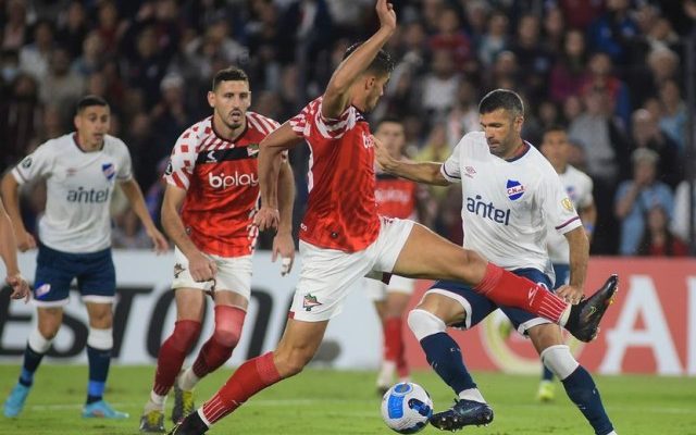 Libertadores: Nacional y Estudiantes de La Plata empataron 0-0 en el Gran Parque Central
