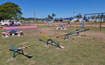 Intendente Lima y Mario Furtado visitaron la placita recuperada en barrio Uruguay