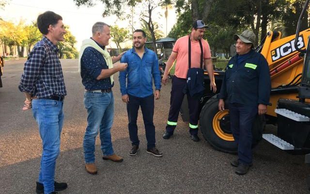 Alcalde Zuliani recibió una nueva retroexcavadora para el Municipio de Pueblo Belén