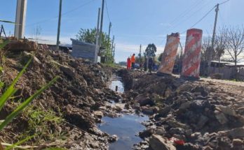 Intendente Lima recorrió el barrio Andresito II donde se realiza bacheo y canalización de pluviales