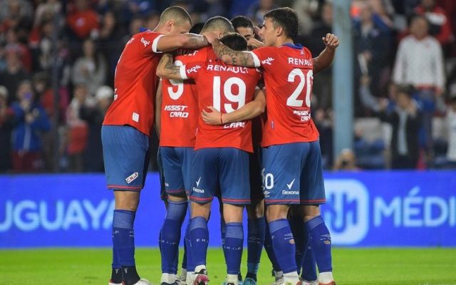 Apertura: Nacional le ganó a Fénix 1-0 en el Gran Parque Central y subió al cuarto lugar