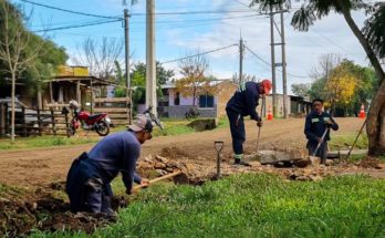 Director de Obras junto al diputado Lima recorrieron obras en barrio Quiroga