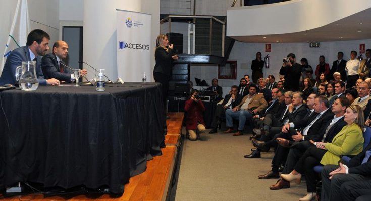Ministerio de Desarrollo Social presentó programa de empleos temporales para 3.000 personas