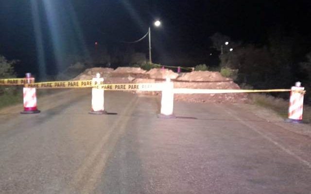 Colapsó el puente rumbo a Arenitas Blancas y el tránsito vehicular quedó totalmente cortado