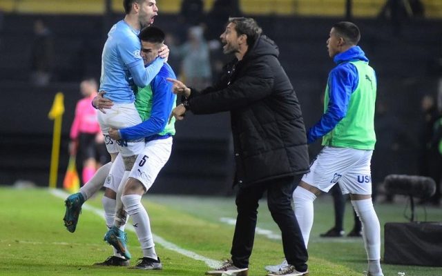 Intermedio: City Torque se impuso 2-1 en su visita a Peñarol en el Campeón del Siglo