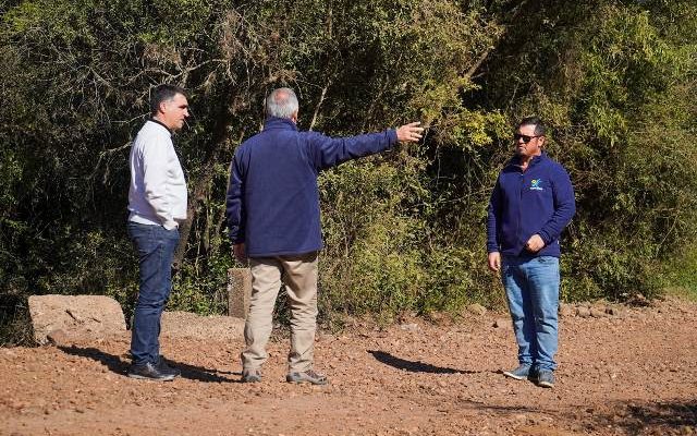 Andrés Lima recorrió caminería rural del municipio de Constitución donde se construirán alcantarillas y badenes